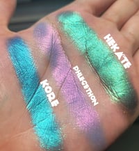 Image 5 of UNDERWORLD Collection Multichrome 26mm Chameleon pressed pans neon