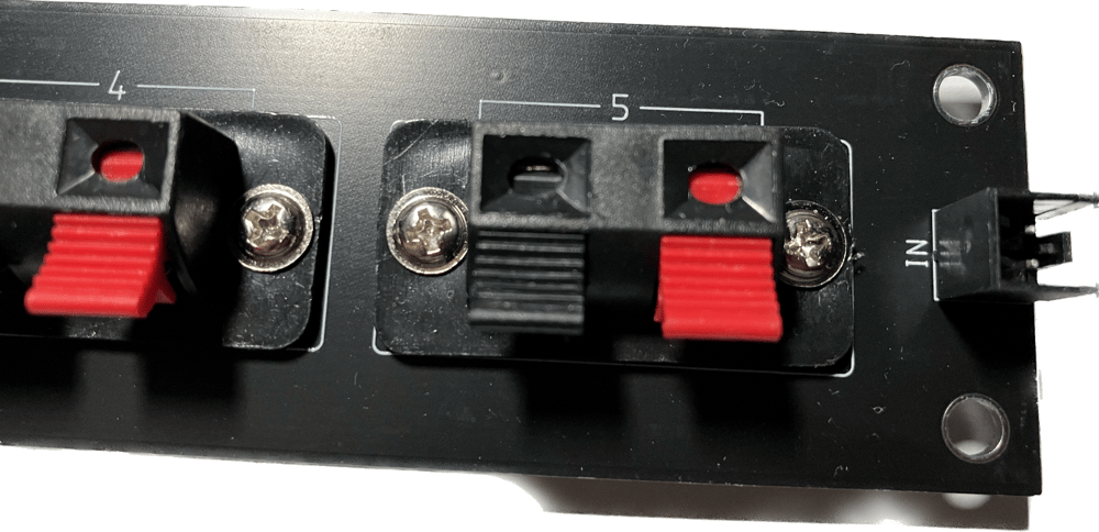 Quick Plug Multiplier 2-in, 5-out