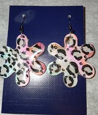 Image 2 of Cheetah print rainbow ombre earrings
