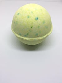 Image 2 of Halloween Trio Gift Set Bath Products Bathbomb Handmade Vegan Halloween Horror Spooky