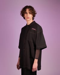 Image 5 of OVERSIZED BOWLING SHIRT WITH SCREEN-PRINTED LOGO