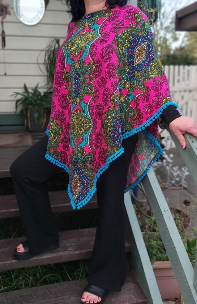 Image of Poncho pink/blue