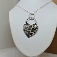Image 2 of Silver Large Floral Mum Heart Pendant (SJ064)