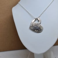 Image 6 of Silver Daisy Mum Heart Pendant (SJ062)