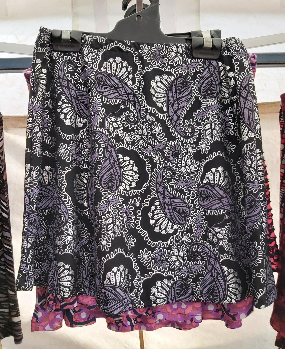 Image of Black/silver paisley KAT skirt small