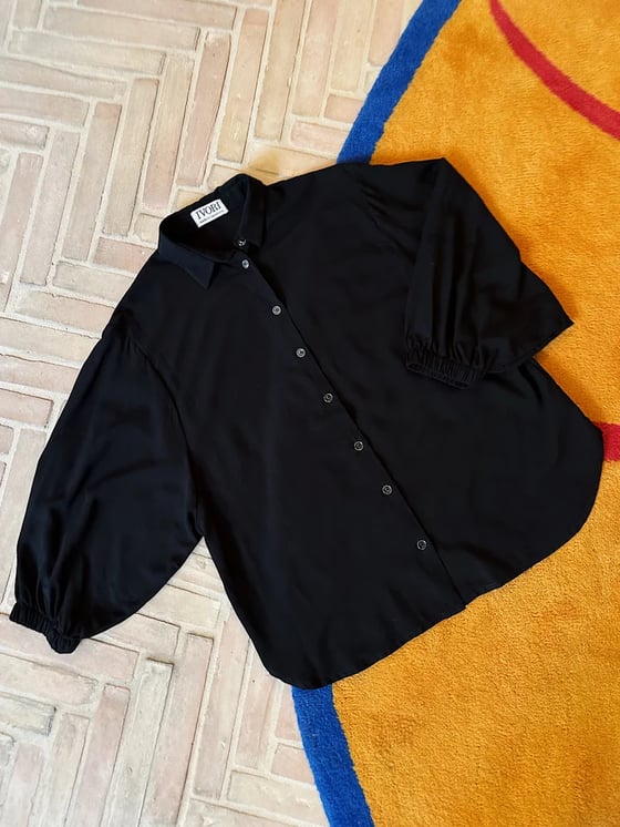 Image of NINES black shirt IVORI