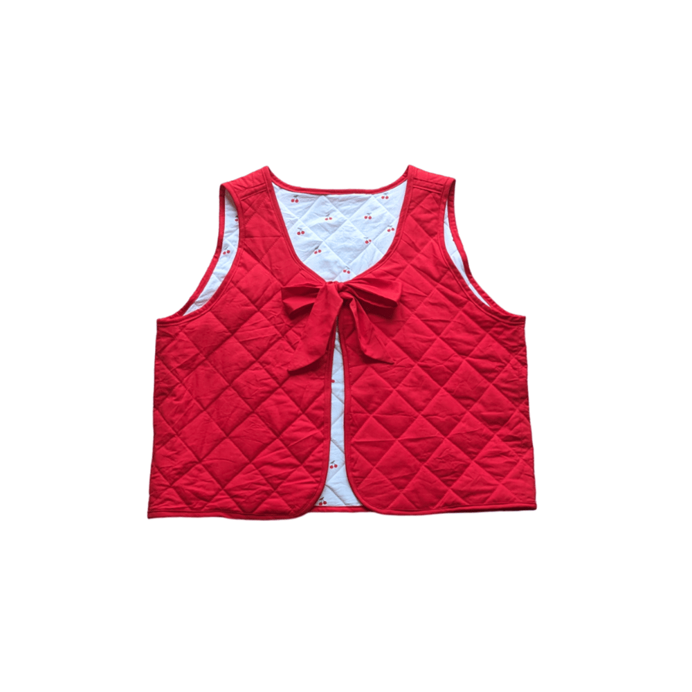 Image of CATCALL: THE CHERRY REVERSIBLE QUILTED GILET