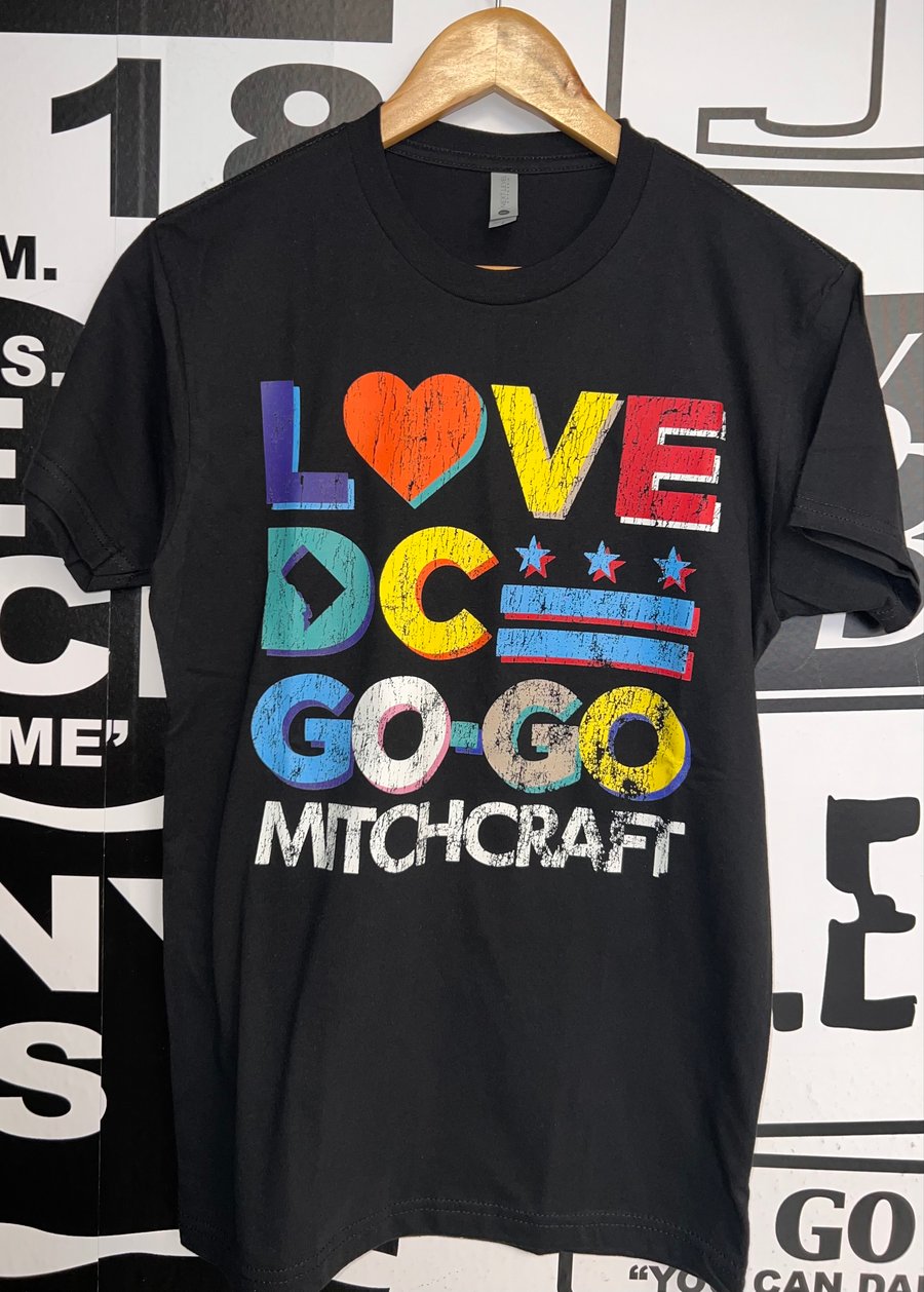 Image of LOVE DC GOGO "MULTICOLOR VINTAGE" Black T-shirt