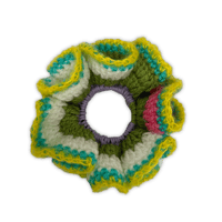 Scrunchie ⋆  Scrap Yarn