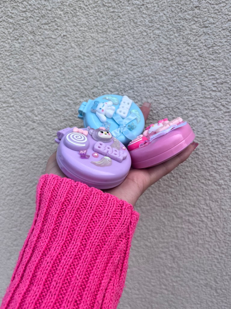 Mini Kawaii Mirror and Hairbrush - Blue Image 3