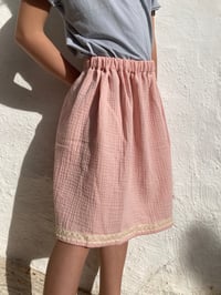 Image 1 of Easy Skirt vintage lace-rose- unique collection
