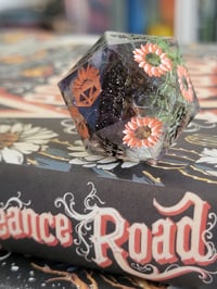 Image 4 of Vengeance Road oversized 30 mm d20 and death save d20