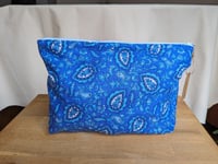 Image 2 of Pochette Blue Paisley