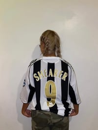 Image 3 of Newcastle United  Home 05/06 Adidas Retro Jersey (Shearer 9)