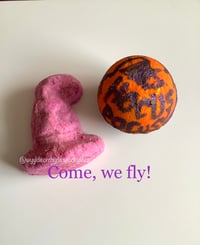 Image 2 of Come, We Fly! Duo Gift Set Hocus Pocus Halloween Handmade Bathbomb Vegan