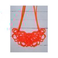 Image 2 of  ogrlica CVET - NEON MANDARINA .3 // BLOSSOM necklace - NEON MANDARINE .3