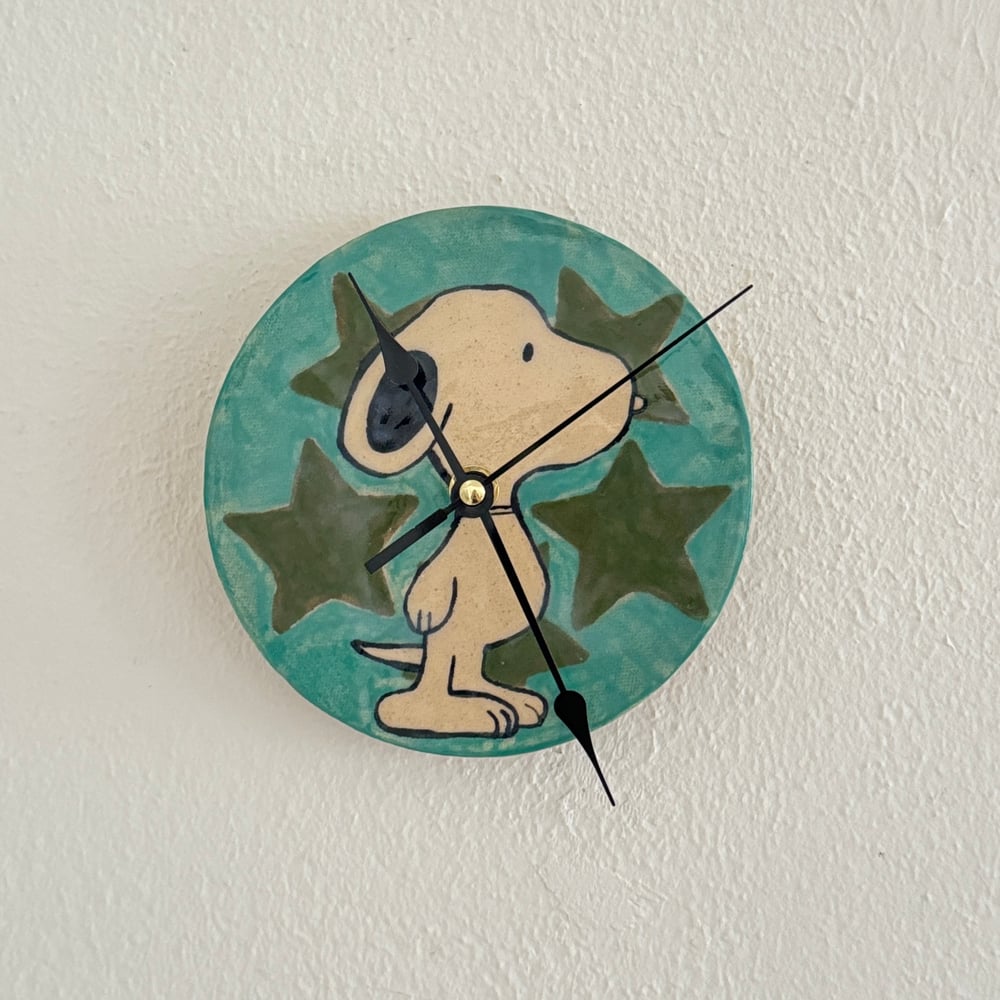 Image of snoopy clock