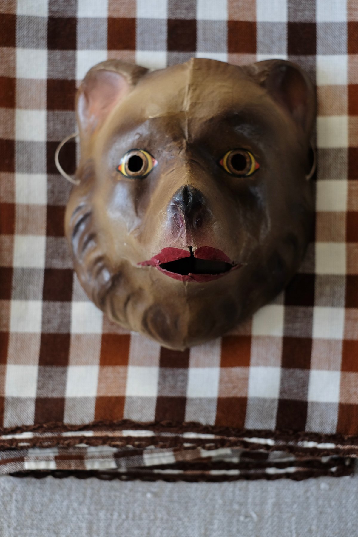 Image of Masque de carnaval en papier maché - Ours