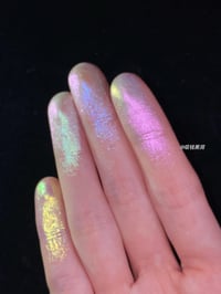 Image 9 of Moonage Palette 12 shades iridescent neons multichrome trichromes