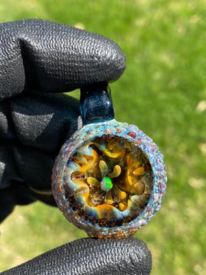 Image of Fume geode pendant with opal