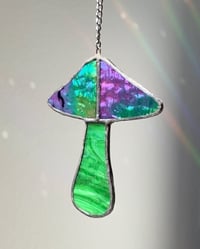 Image 2 of Stained Glass Mushroom – Iridescent Wavy Green / Marble Green (Small)