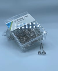 Pins/ Diamantés