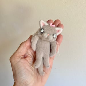 Image of Floppy Kitty in Taupe