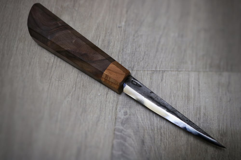 Image of 100mm slöjd handled in figured walnut and yew