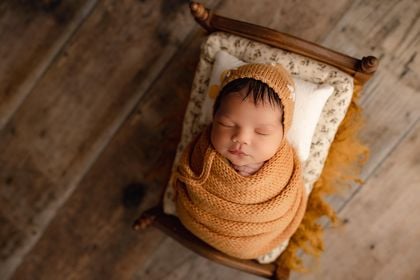 Image of Marigold Daisy Embroidered Bonnet & Wrap