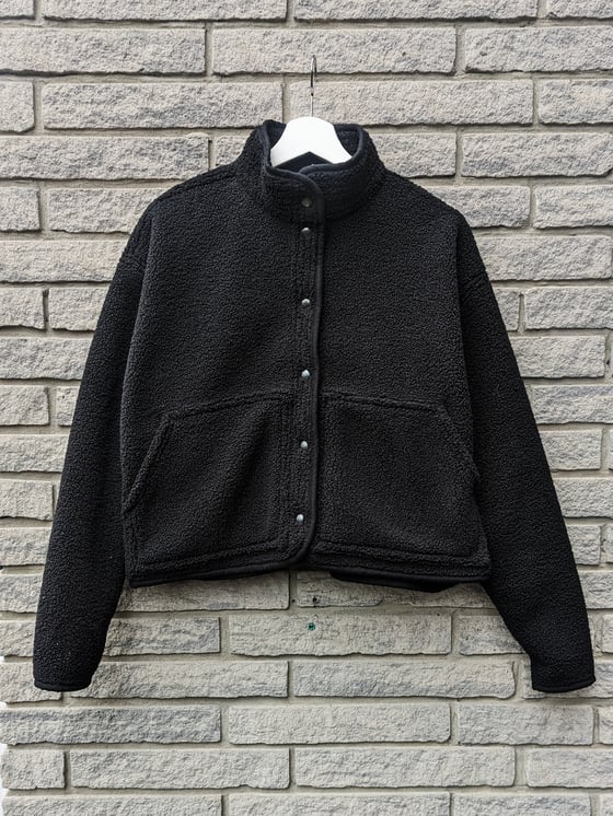 Image of Black Crop Fleece Sherpa Coat