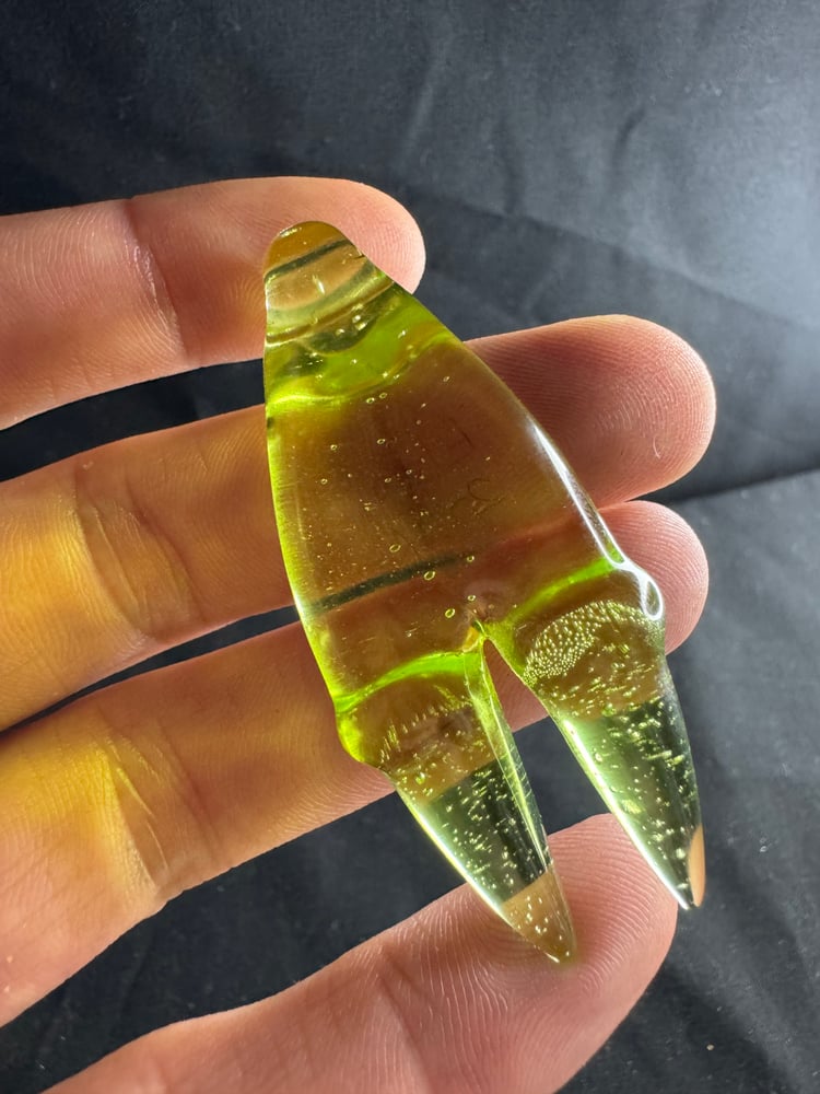 Image of 2014 Elbo Claw Pendant