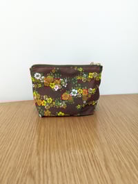 Image 2 of Pochette Brown Bouquet