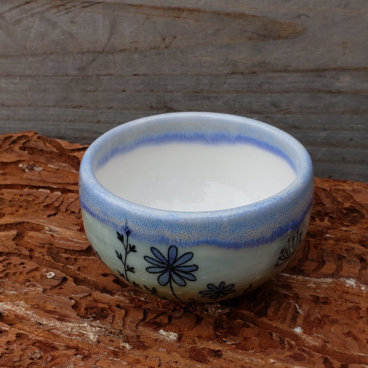 Image of 100ml Meadow Walker teacup: Porcelain