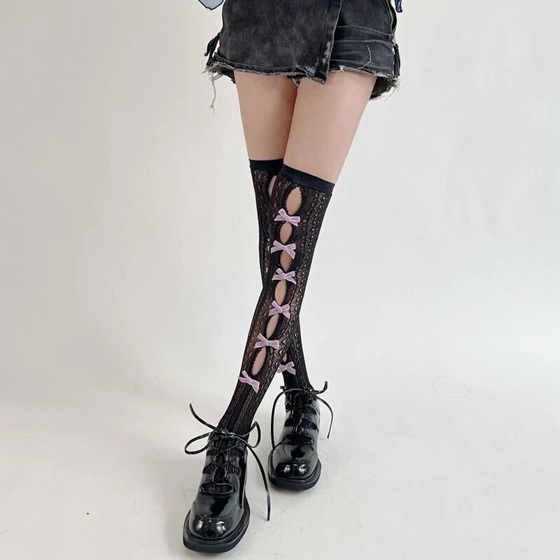 Image of ANNEBELLE KNEE SOCKS