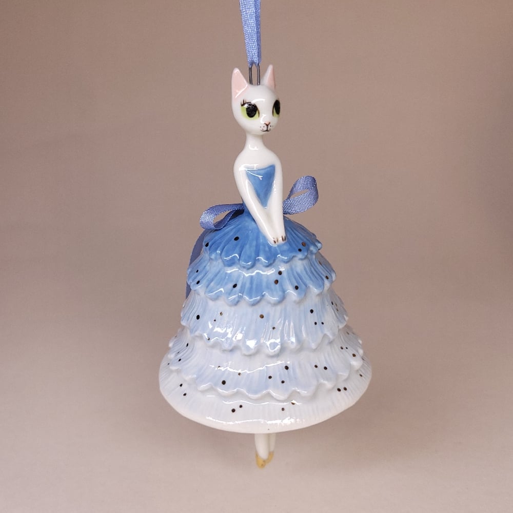 Image of Elena Belle