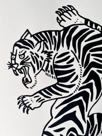 Image 2 of Tiger Print