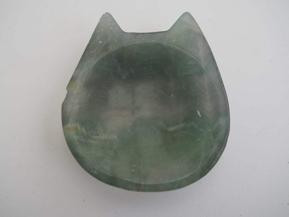 Image of Fluorite Green and Clear Cat Shaped Dish 116g