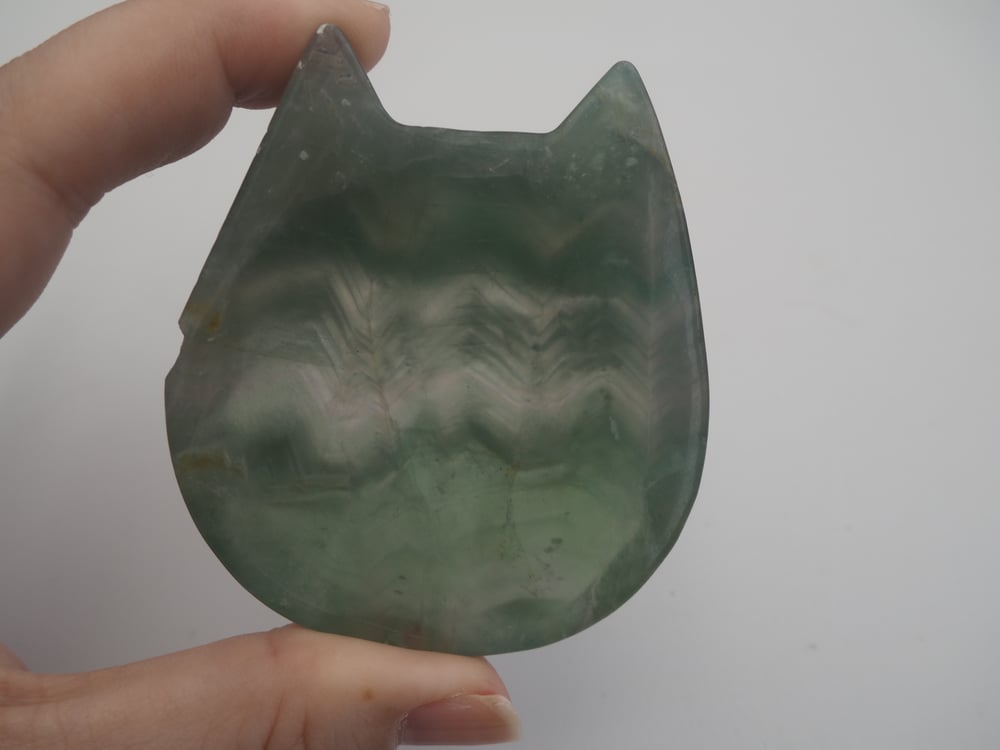 Image of Fluorite Green and Clear Cat Shaped Dish 116g