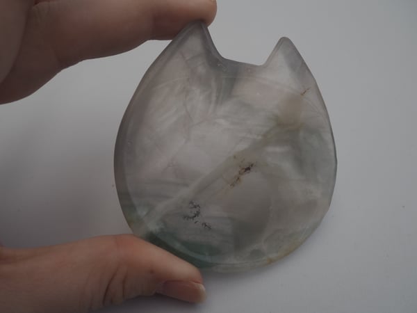 Image of Fluorite Clear (with a hint of green) Cat Shaped Dish 97g