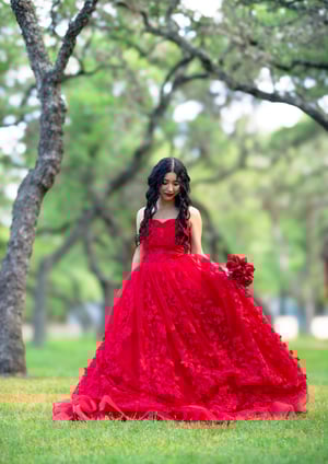 Image of Graduation Portraits - Special Pricing