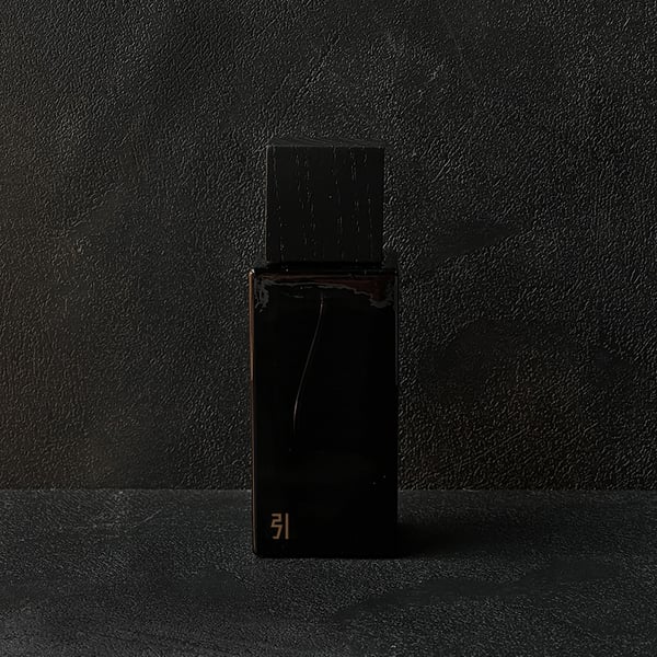 Image of BLACK FADES - 引 Yan5 Eau De Parfum (50ml)