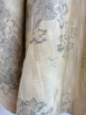 Image of Kimono af hør/banafibre -  papyrusfarvet m rosa silke for
