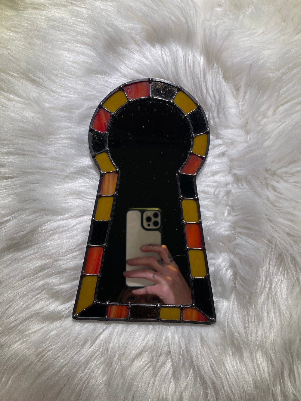Keyhole Mirror
