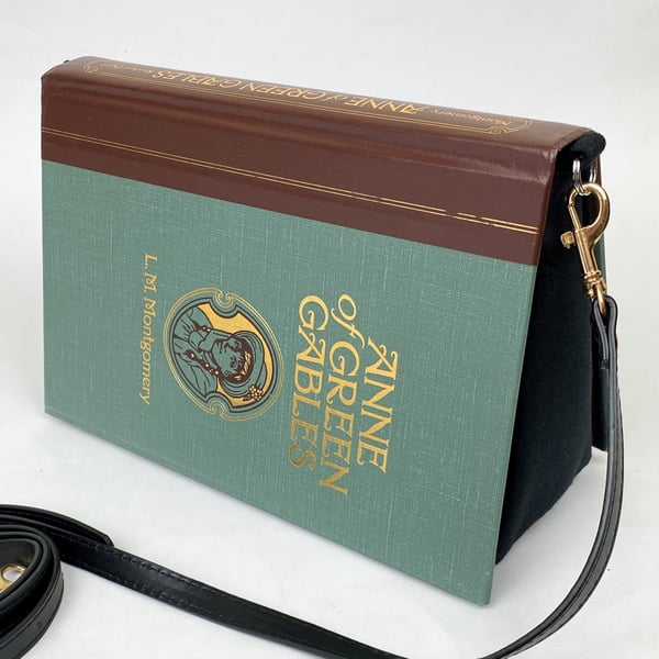 Image of Anne of Green Gables Book Purse