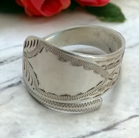 Image 1 of Vintage 1929 Harrods Sterling Silver Ring