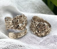 Image 5 of 1903 Sterling Silver Frontenac Spiral Spoon Ring 