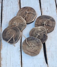 Image 1 of Wooden  buttons *set  3