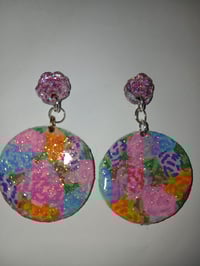 Ĥandpainted rose earrings 