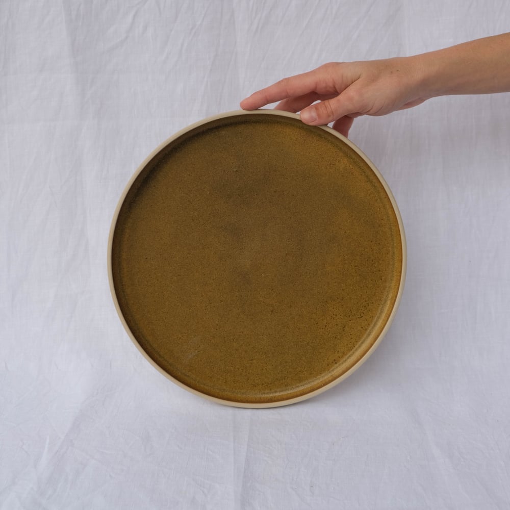 Image of Big plate - Ochre