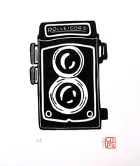 Image 2 of VINTAGE CAMERA - ROLLEIFLEX